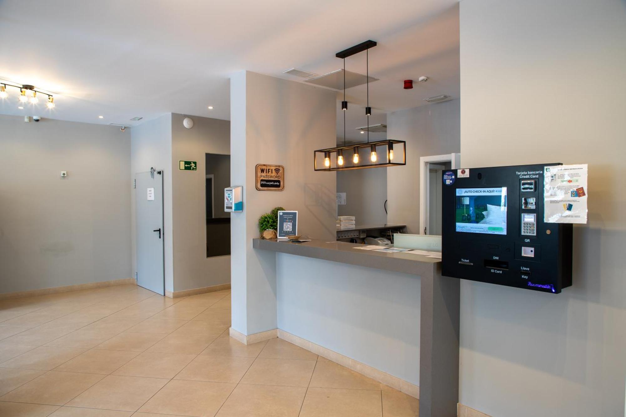 Apartamentos Comfort Calella Exterior foto